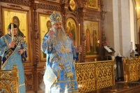 Во Вселенскую родительскую субботу митрополит Артемий возглавил Божественную литургию в главном соборе края