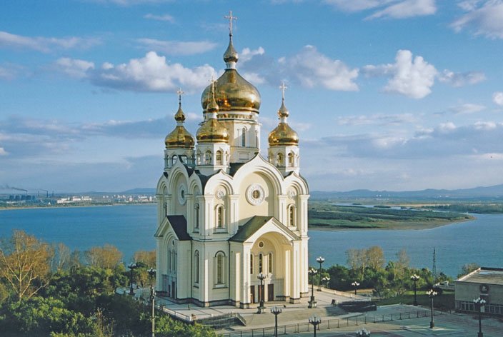 Храм в Хабаровске на набережной